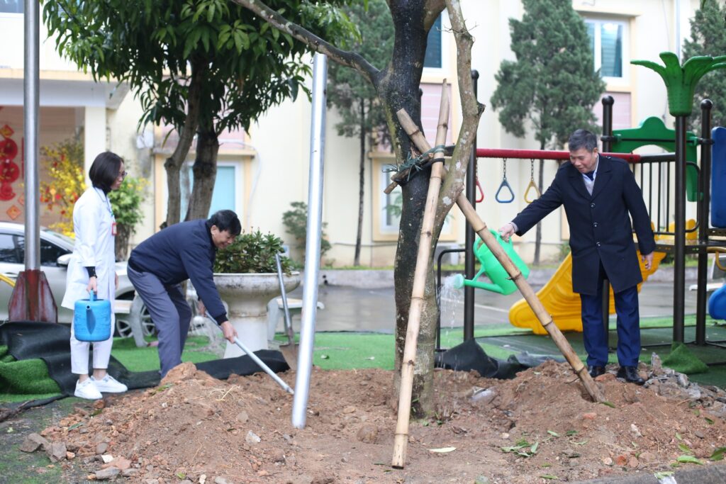 327718172 519370286728124 1574002834625399518 N