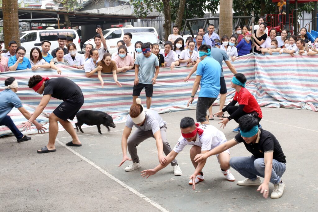 337159208 586885460160332 2700381404954386235 N